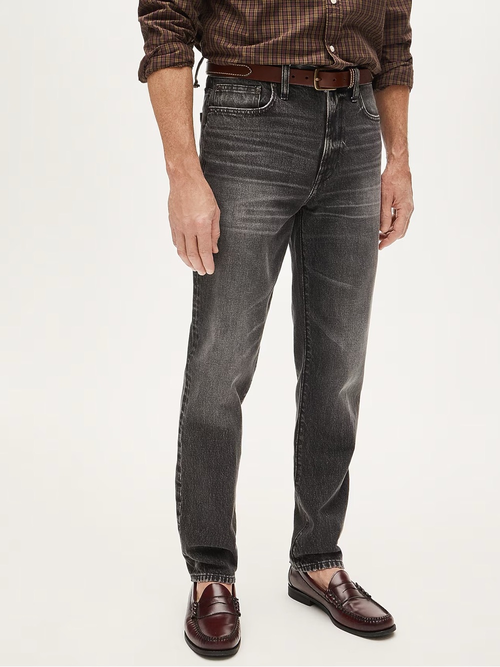 J CREW Classic Straight jean in faded black wash Size 31/30 $168 CM286